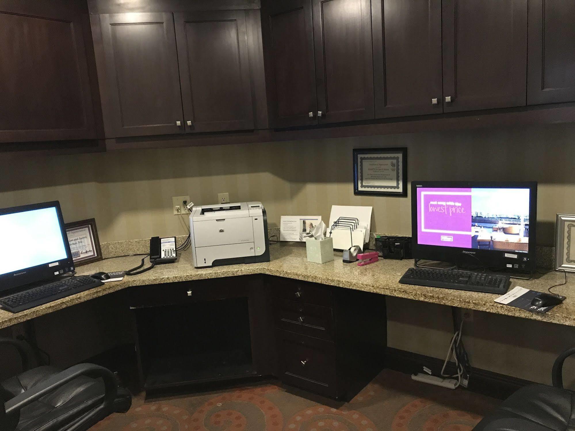 Hampton Inn & Suites Las Vegas South Buitenkant foto